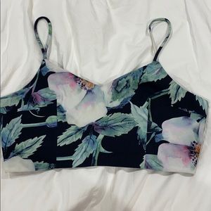 Floral chic crop top with zipper